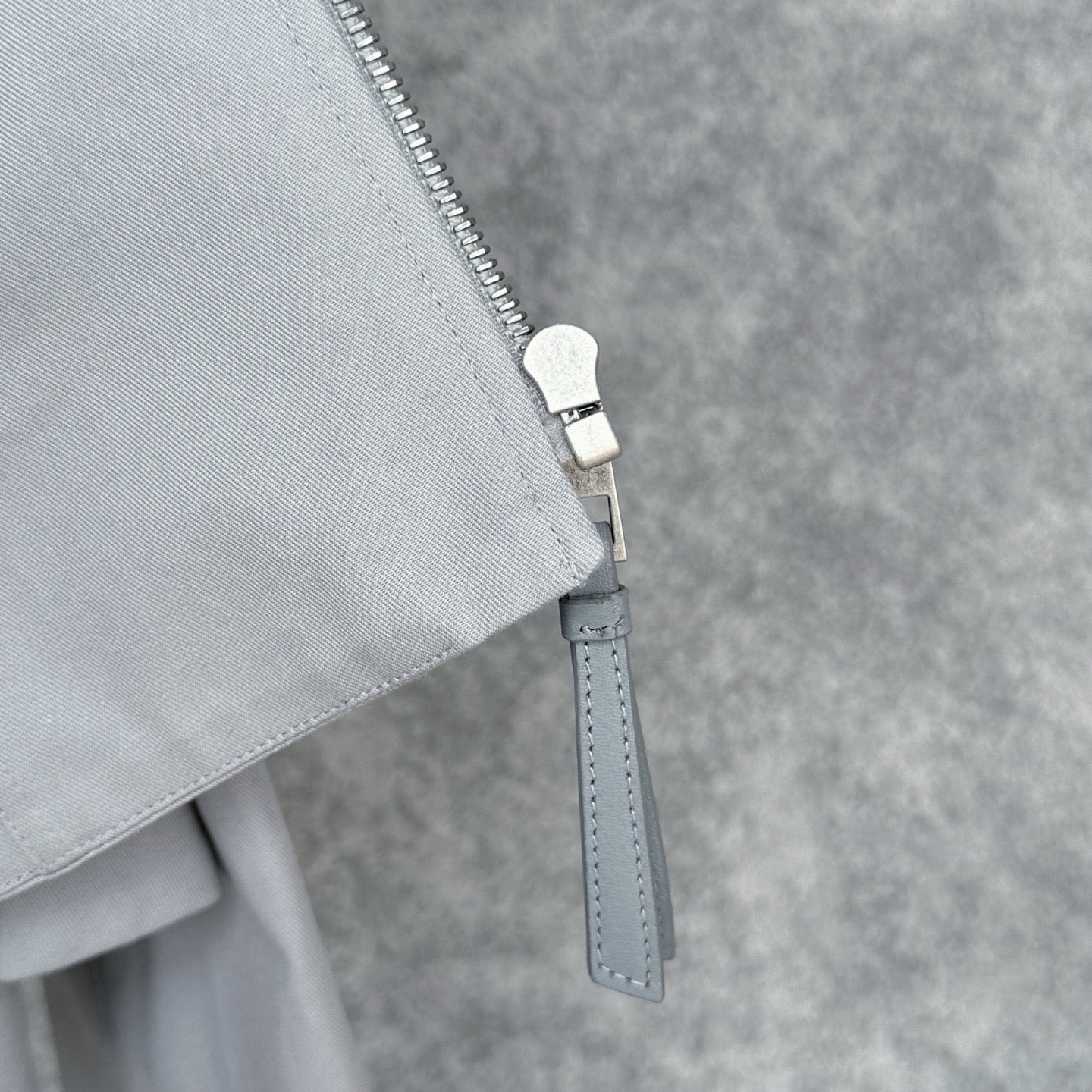 Loewe Cropped Hooded Embroidered Cotton-Twill Jackt in Gray, Size 34/36/38/40