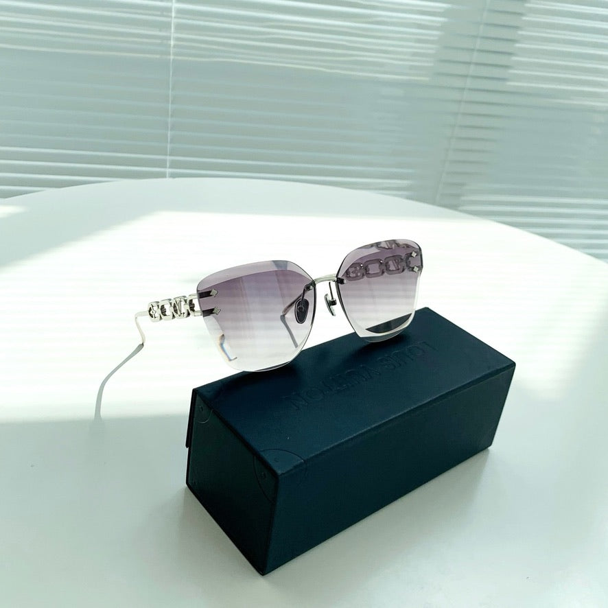Louis Vuitton LV Jewel Cat Eye Sunglasses Z2142U