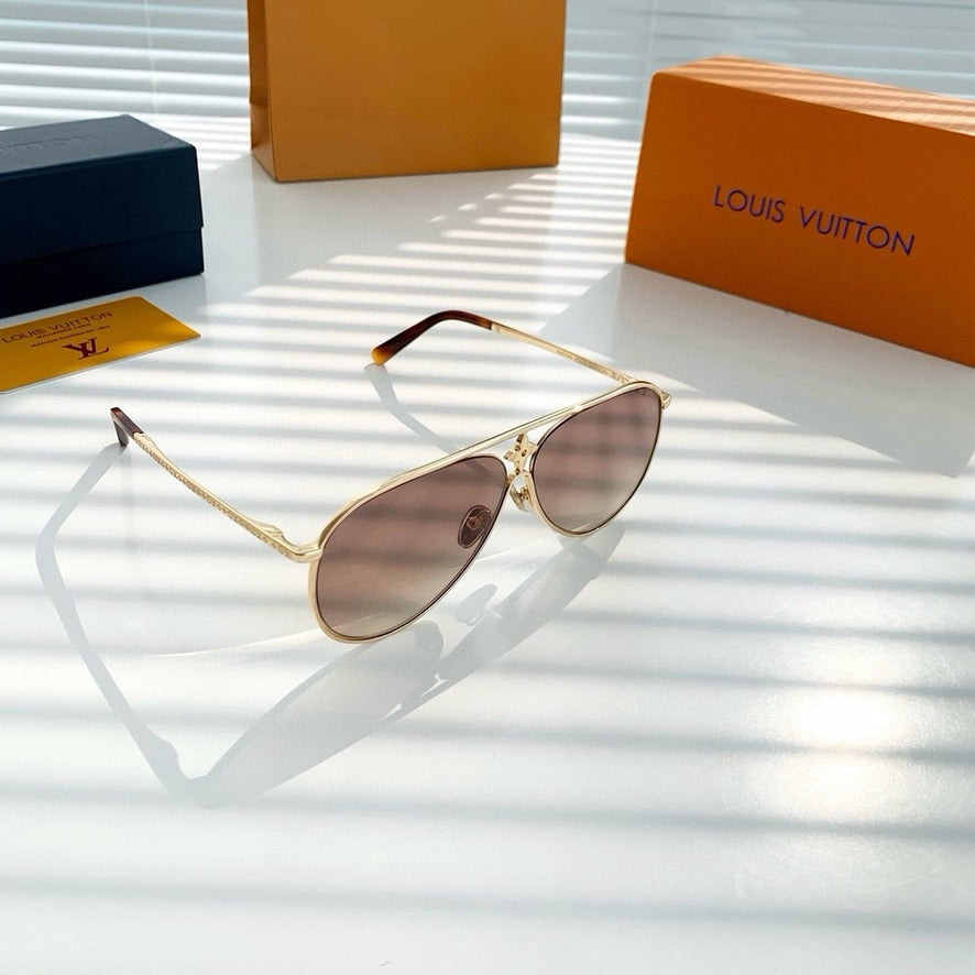 Louis Vuitton LV Star Pilot Sunglasses Z1870U (60-10-140)