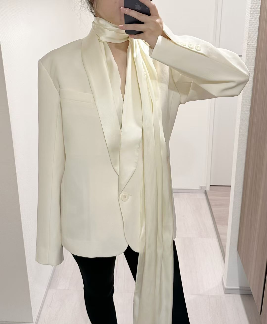 Helsa The Tux White Blazer in Wool, Size S/M/L
