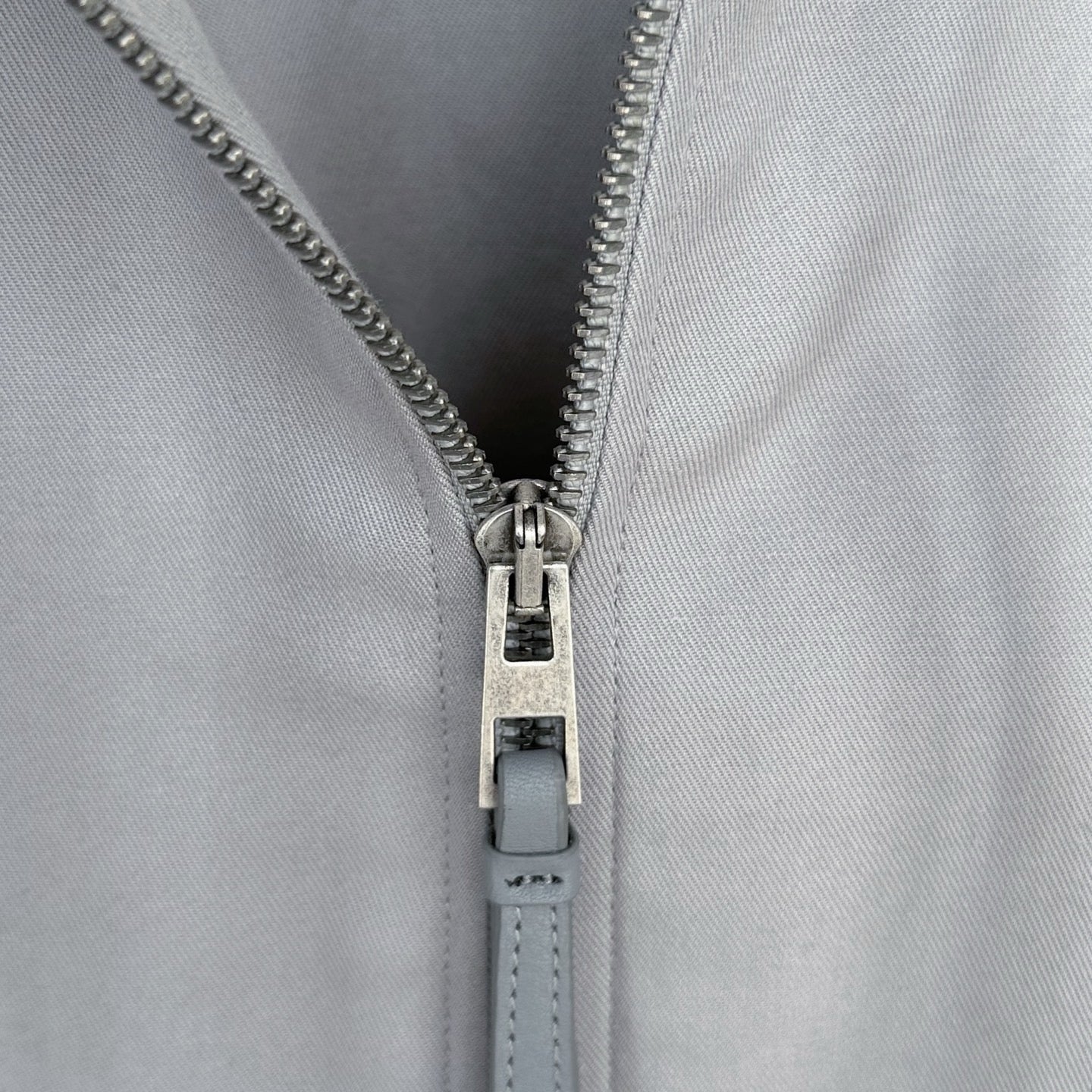 Loewe Cropped Hooded Embroidered Cotton-Twill Jackt in Gray, Size 34/36/38/40