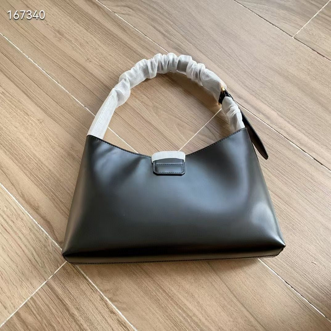 Ferragamo Trifolio Small Leather Shoulder Bag in Black