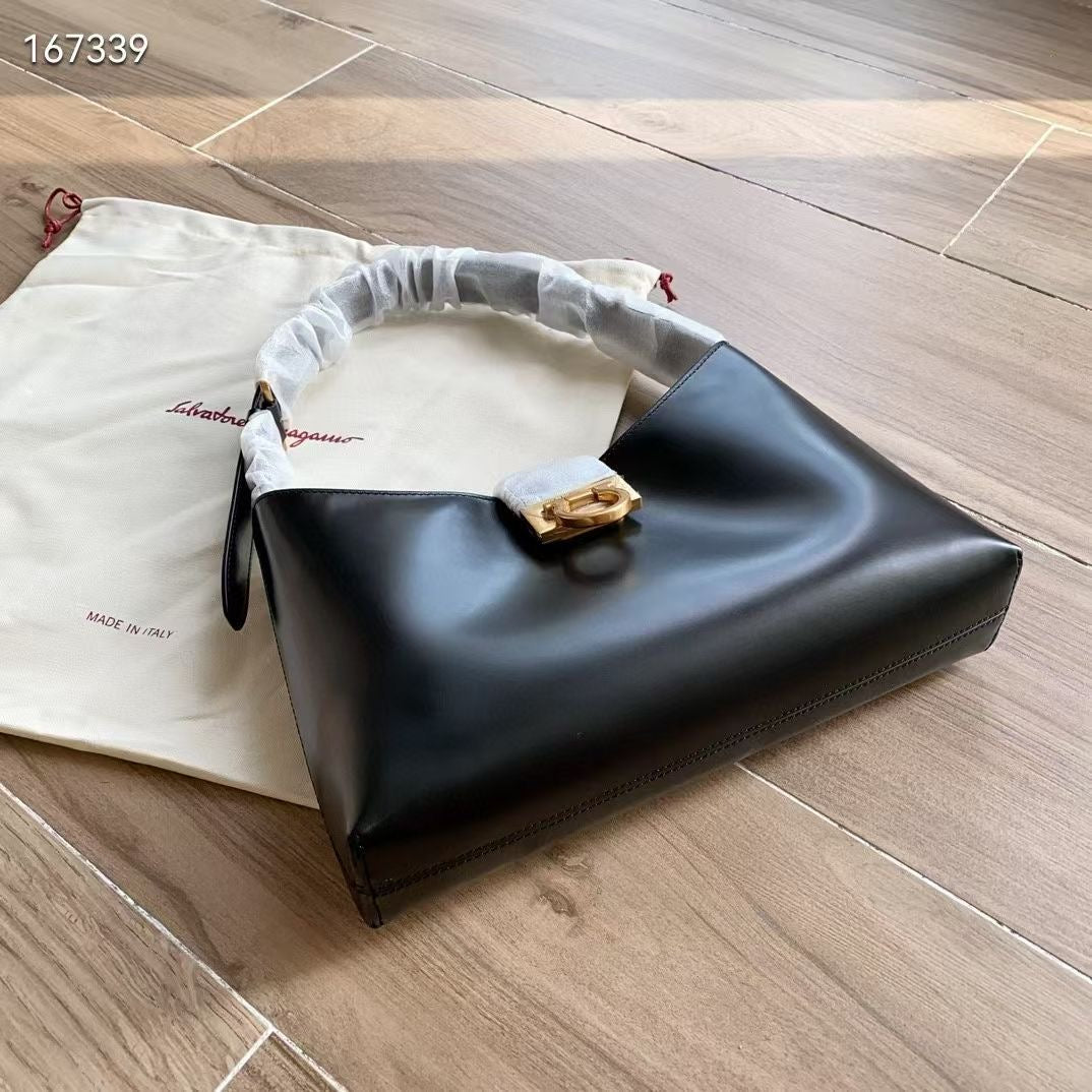 Ferragamo Trifolio Small Leather Shoulder Bag in Black