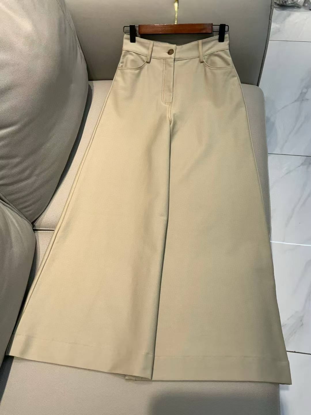 Max Mara High Waist Wide Leg Jeans in Navy/Beige/White, Size XS/S/M/L